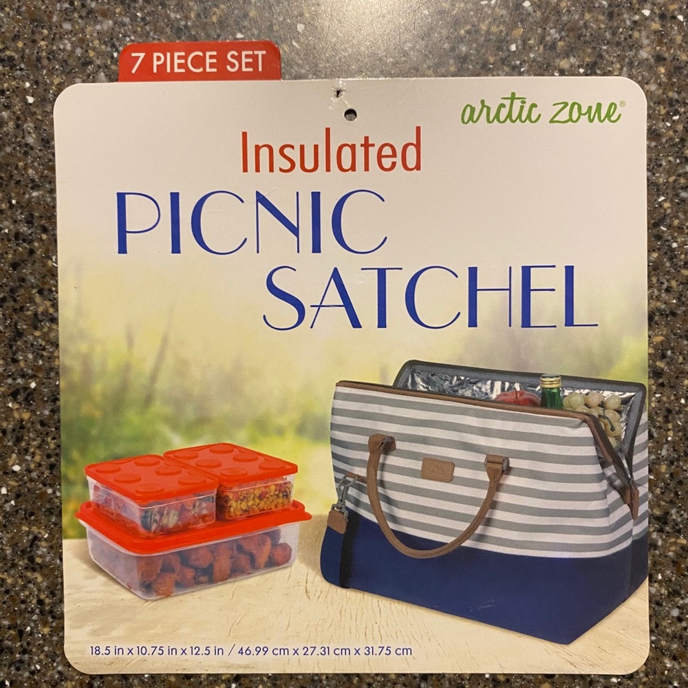 Arctic Zone Insulated Satchel Picnic Set